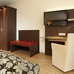 Simonshof 4* Вольфсбург