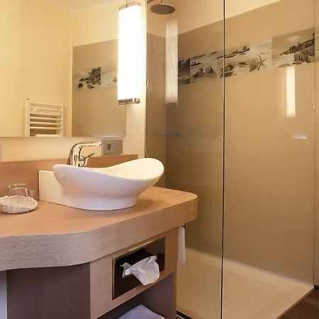 Hotel Simonshof 4*