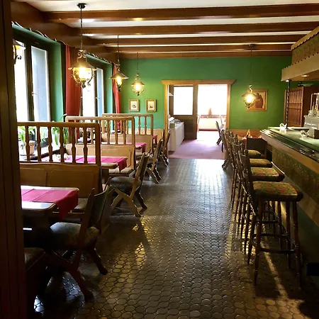 Simonshof 4*