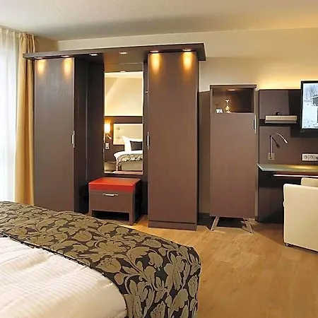 Simonshof Hotel 4*
