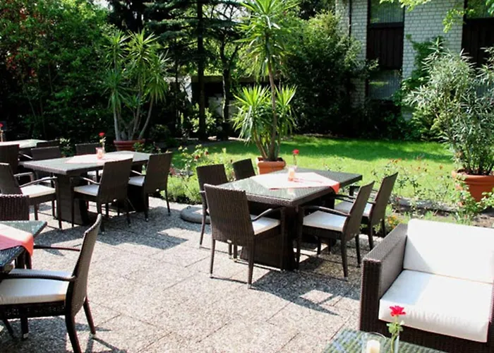 Simonshof 4* Вольфсбург